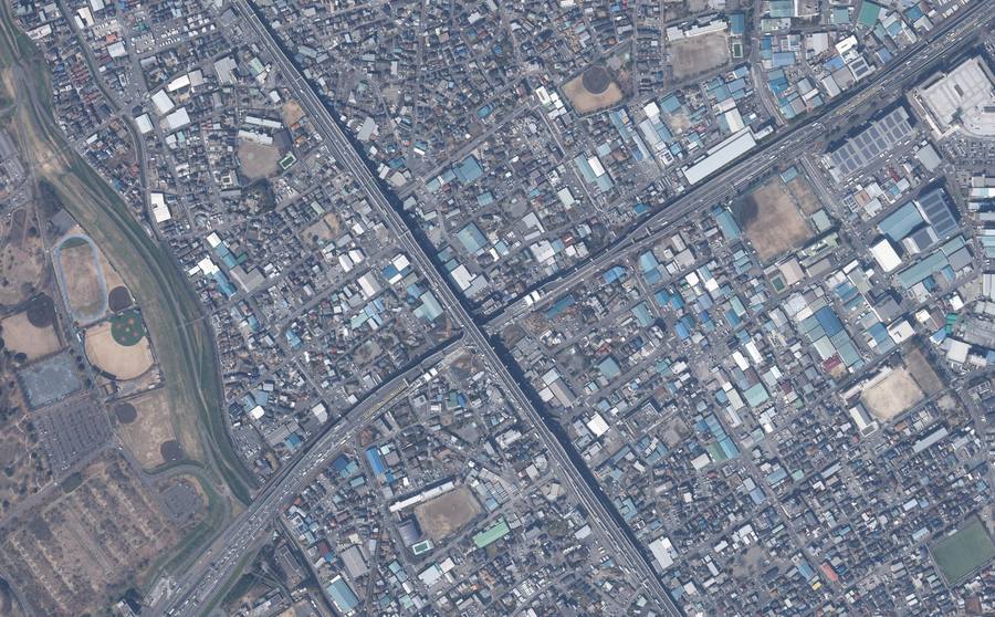 新大宮バイパスと外環道の上に首都高が重なる2025年3月の美女木JCT